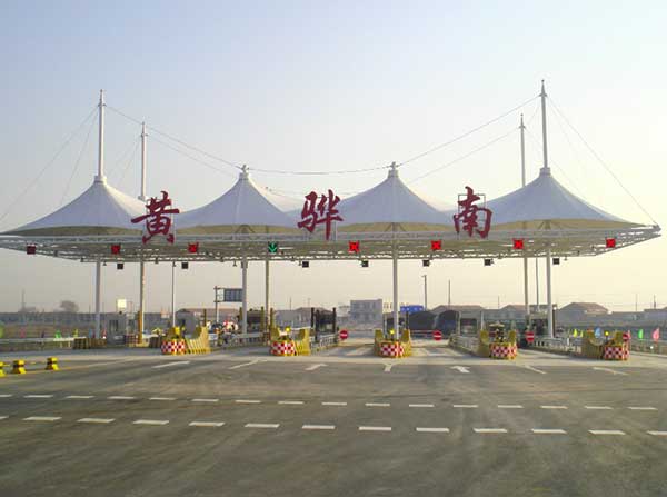 四川PTFE膜結(jié)構(gòu)停車棚：蜀地停車，便捷安全